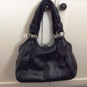 Soft Parker Kisslock Leather Handbag